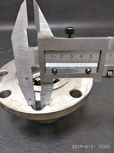 Фланец КПП ZL50G2-03017 Фланец КПП ZL50G2-03017
